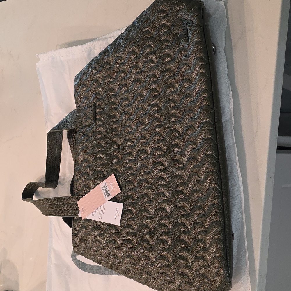 LUG TEMPO VL in Olive